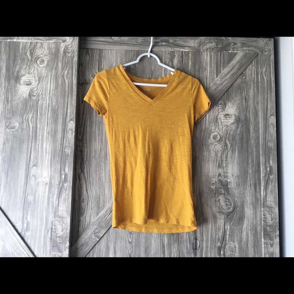 V-neck short sleeve